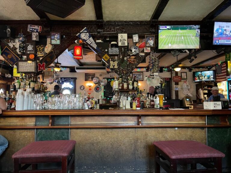Watch Knicks game Montclair, European Pub